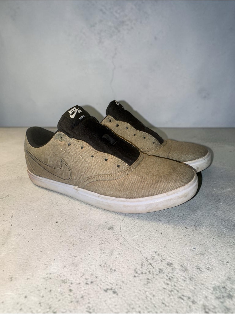 Nike SB Skate Shoes New Comes with Green laces